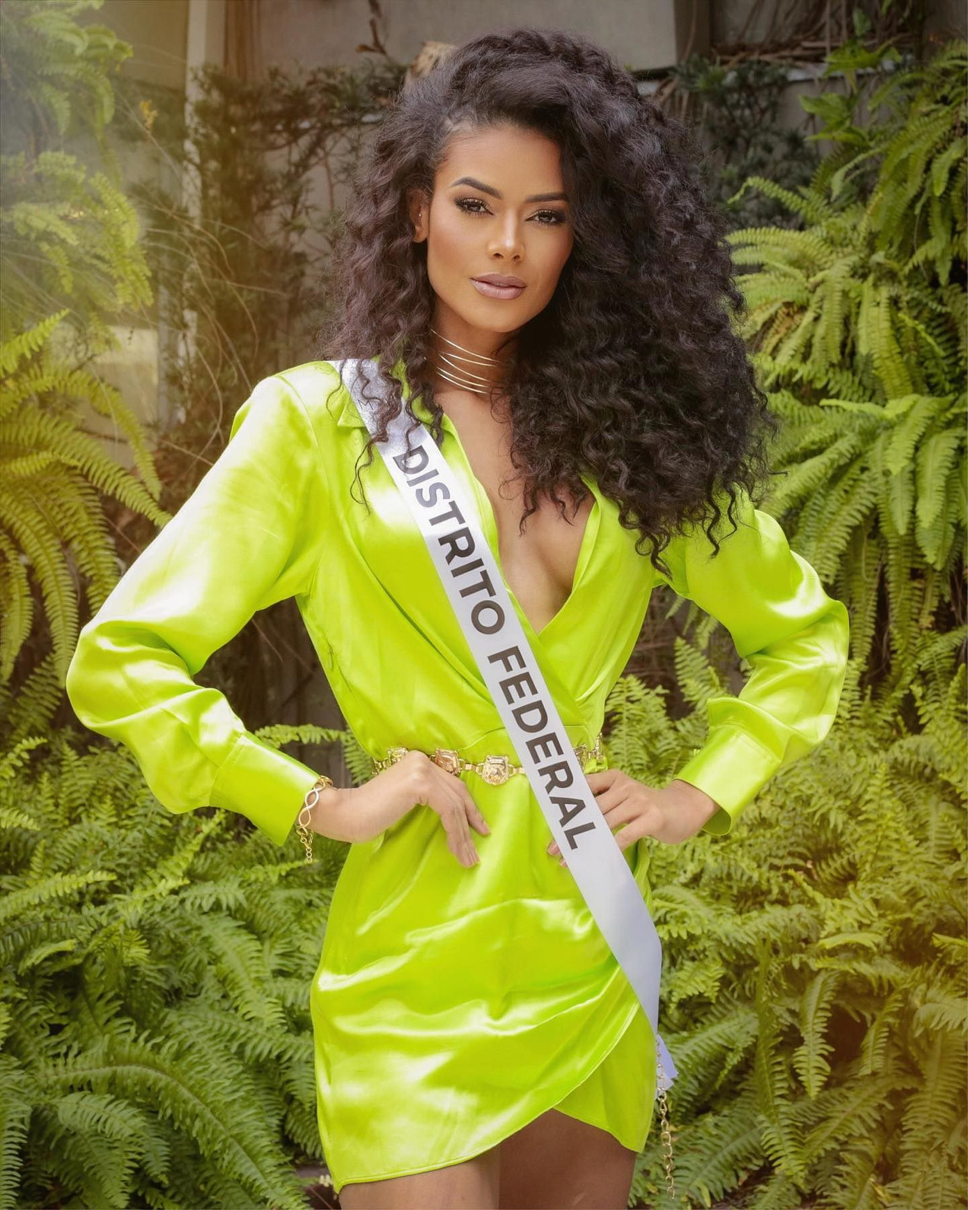 Các thí sinh đều ăn mặc, trang điểm chỉn chu khi tham dự sự kiện. Kỹ năng tạo dáng trước ống kính của dàn người đẹp cũng được đánh giá cao. Họ đều từng thi sắc đẹp hoặc có kỹ năng làm người mẫu trước đó.