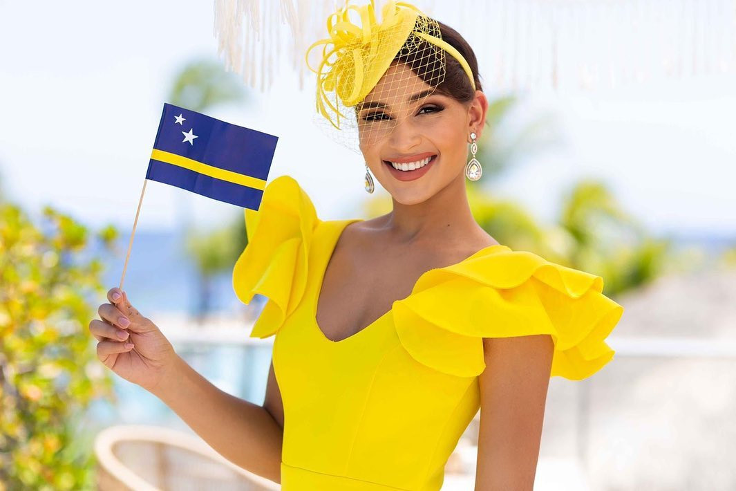 Gabriela dos Santos chỉ vào top 5 Hoa hậu Hoàn vũ 2022 mà không giành được bất cứ danh hiệu nào nhưng Missosology cho rằng: "Cô ấy có thể không giành được vương miện nhưng cô ấy đã chiếm được cảm tình của rất nhiều trái tim. Cô được chào đón ở quê hương mình như một người chiến thắng. Hành trình Hoa hậu Hoàn vũ của cô ấy cho chúng ta một bài học rằng ngay cả khi mọi thứ không theo ý mình muốn, chúng ta cũng đừng bao giờ bỏ cuộc".