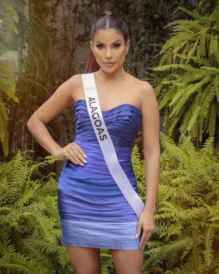 Các thí sinh đều ăn mặc, trang điểm chỉn chu khi tham dự sự kiện. Kỹ năng tạo dáng trước ống kính của dàn người đẹp cũng được đánh giá cao. Họ đều từng thi sắc đẹp hoặc có kỹ năng làm người mẫu trước đó.