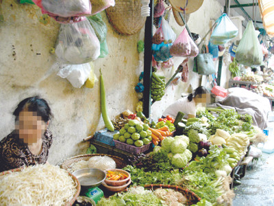 Tỷ lệ nhiễm giun cao do thói quen ăn rau sống. Tỷ lệ nhiễm giun cao do thói quen ăn rau sống