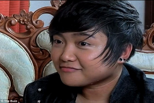 Trước khi thừa nhận giới tính, Charice Pempengco đã thay đổi hình tượng từ một cô gái dịu dàng, nữ tính sang phong cách tomboy