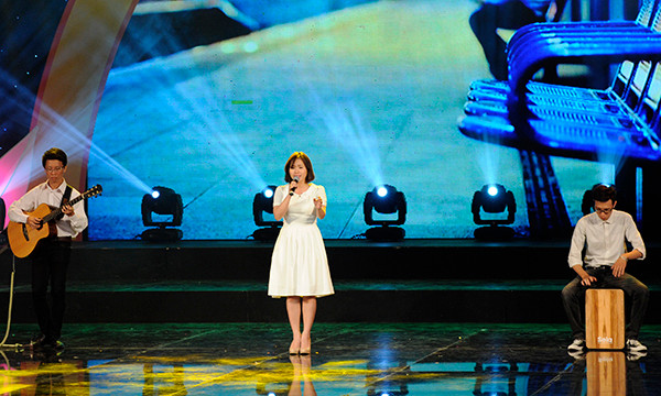 Toàn cảnh Lễ Tuyên dương Cháu ngoan Bác Hồ toàn quốc 2015 ảnh 12