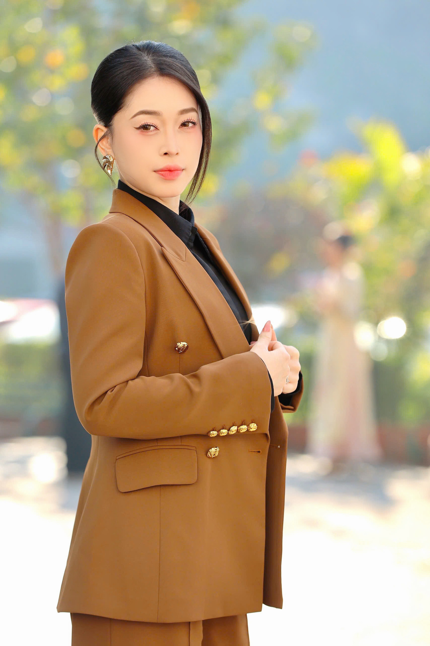 Phương Nga nói khi cô tham dự Hoa hậu Việt Nam 2018 không có những ngày hội tuyển sinh sôi động, bổ ích như hiện tại. Người đẹp động viên các bạn sinh viên mạnh dạn, tự tin tham dự cuộc thi nhan sắc lâu đời, uy tín nhất Việt Nam. "Tham gia Hoa hậu Việt Nam chắc chắn là trải nghiệm không thể quên với thanh xuân. Các bạn hãy tự tin, mạnh dạn thể hiện bản thân để lưu lại những khoảnh khắc rực rỡ nhất của mình", cô nói.