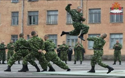 Vén màn bí mật về nơi đào tạo võ thuật cho lính Ukraine ảnh 1