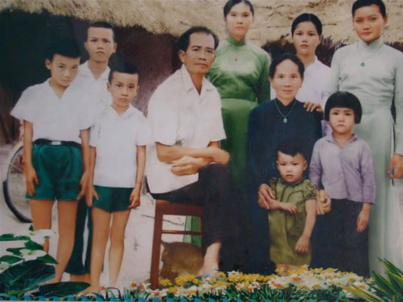 Gia đình lão hổ Bảo Truy Phong thời trung niên