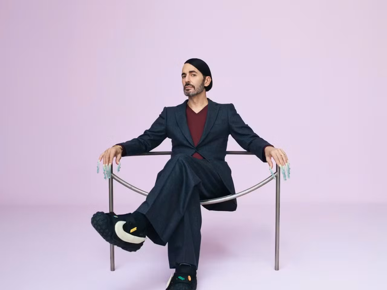 “Chỉ có một công việc mà tôi rất muốn làm, nhưng chưa có ai mời tôi làm”, Marc Jacobs chia sẻ.