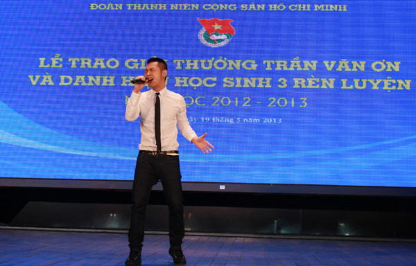 Và ca sĩ Hoàng Hải