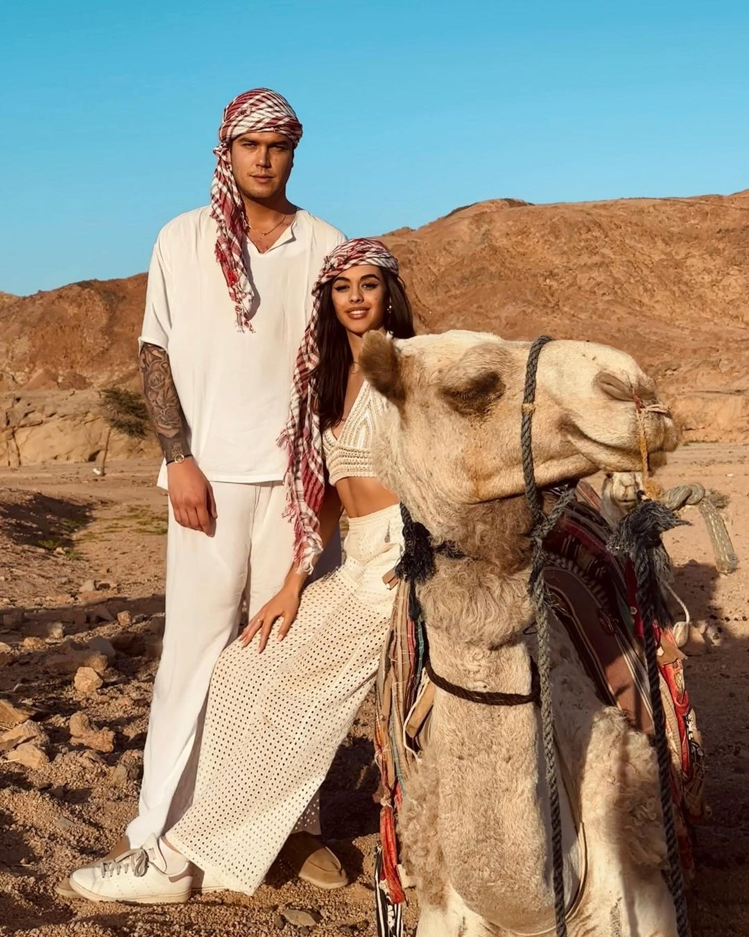 Bạn trai của Sofia là doanh nhân trong lĩnh vực bất động sản. Hai người bắt đầu hẹn hò từ năm 2021. Trên trang cá nhân, Sofia thường xuyên chia sẻ hình ảnh tình cảm bên bạn trai.