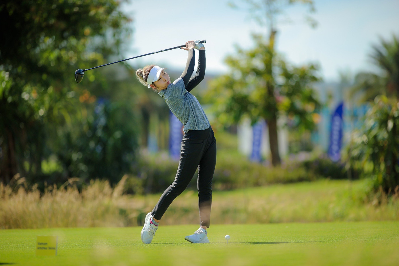 Đoàn Xuân Khuê Minh dẫn đầu giải nữ Đoàn Xuân Khuê Minh dẫn đầu giải nữ