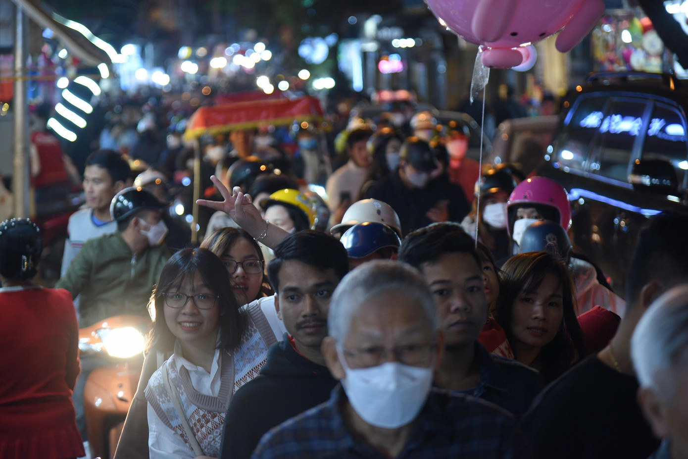 Không khí giáng sinh 2022 rộn ràng khắp nơi ảnh 66 Không khí giáng sinh 2022 rộn ràng khắp nơi ảnh 66