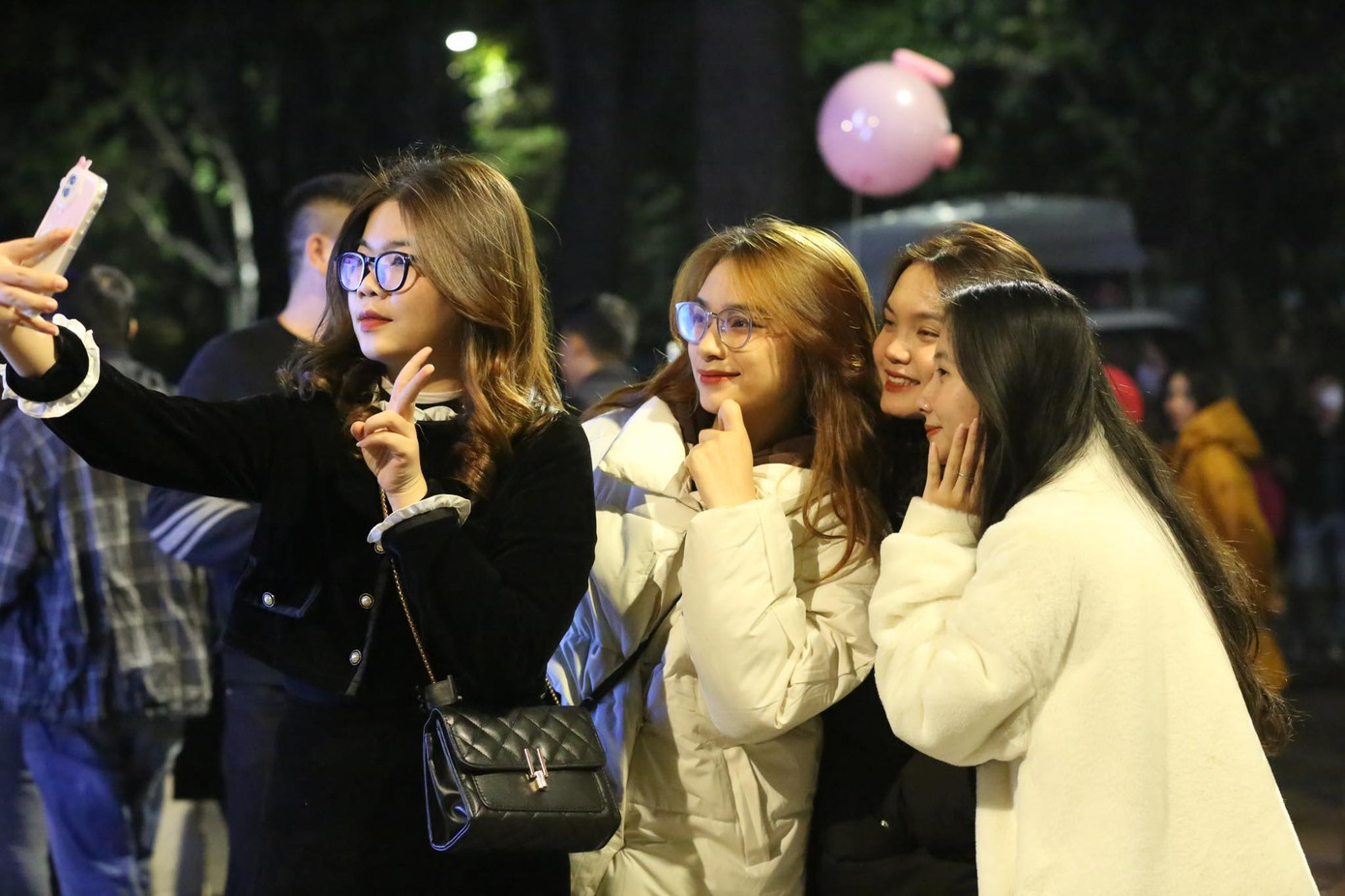 Ảnh: Trọng Tài Ảnh: Trọng Tài