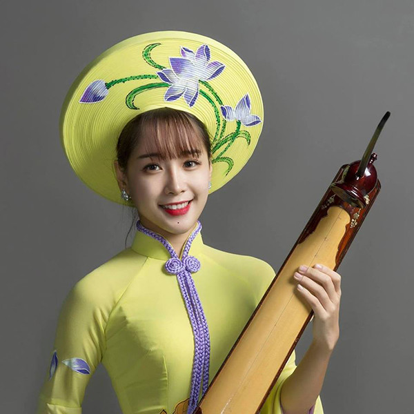 Những cô giáo xinh đẹp đốn tim cộng đồng mạng năm 2016 ảnh 1