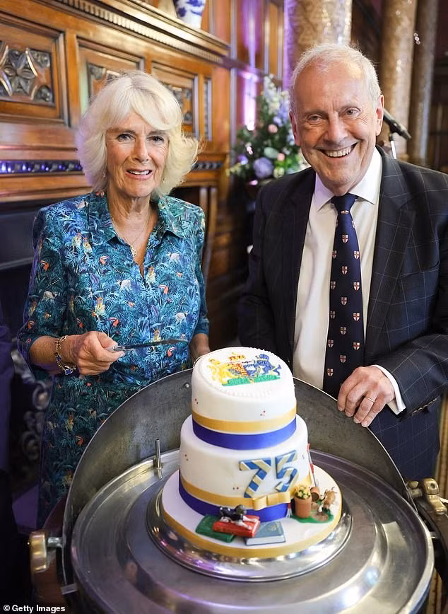 Ông Gyles Brandreth là bạn thân lâu năm của Hoàng hậu Camilla. Họ cùng nhau đón sinh nhật tuổi 75 của Hoàng hậu. Ảnh: Getty Images.