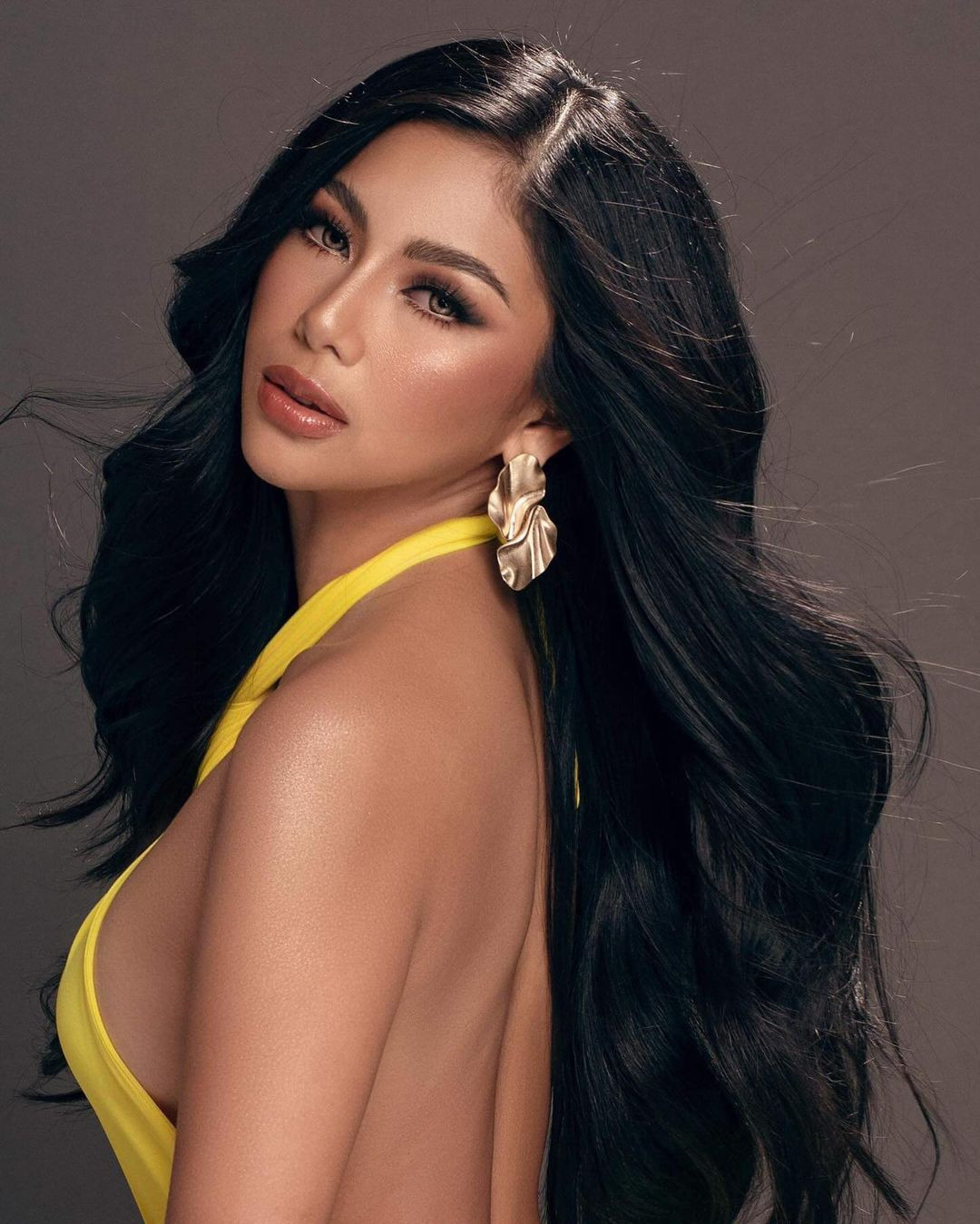 Người đẹp Philippines có hình thể cân đối và quyến rũ.