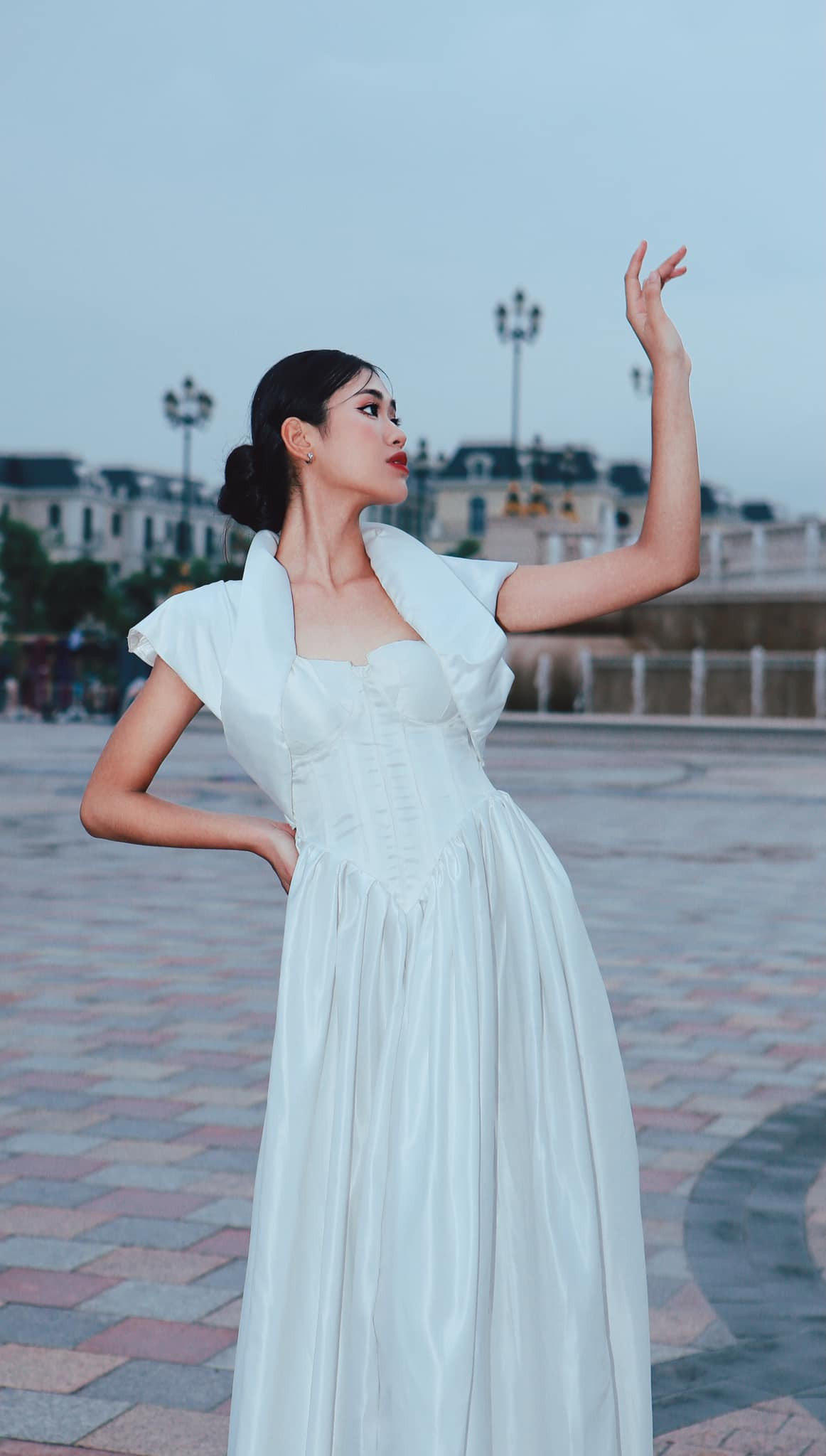 Gần đây, người đẹp tham gia vào buổi hòa nhạc Rejuvenation nhằm gây quỹ giúp đỡ những nạn nhân hứng chịu hậu quả trận động đất ở Thổ Nhĩ Kỳ.