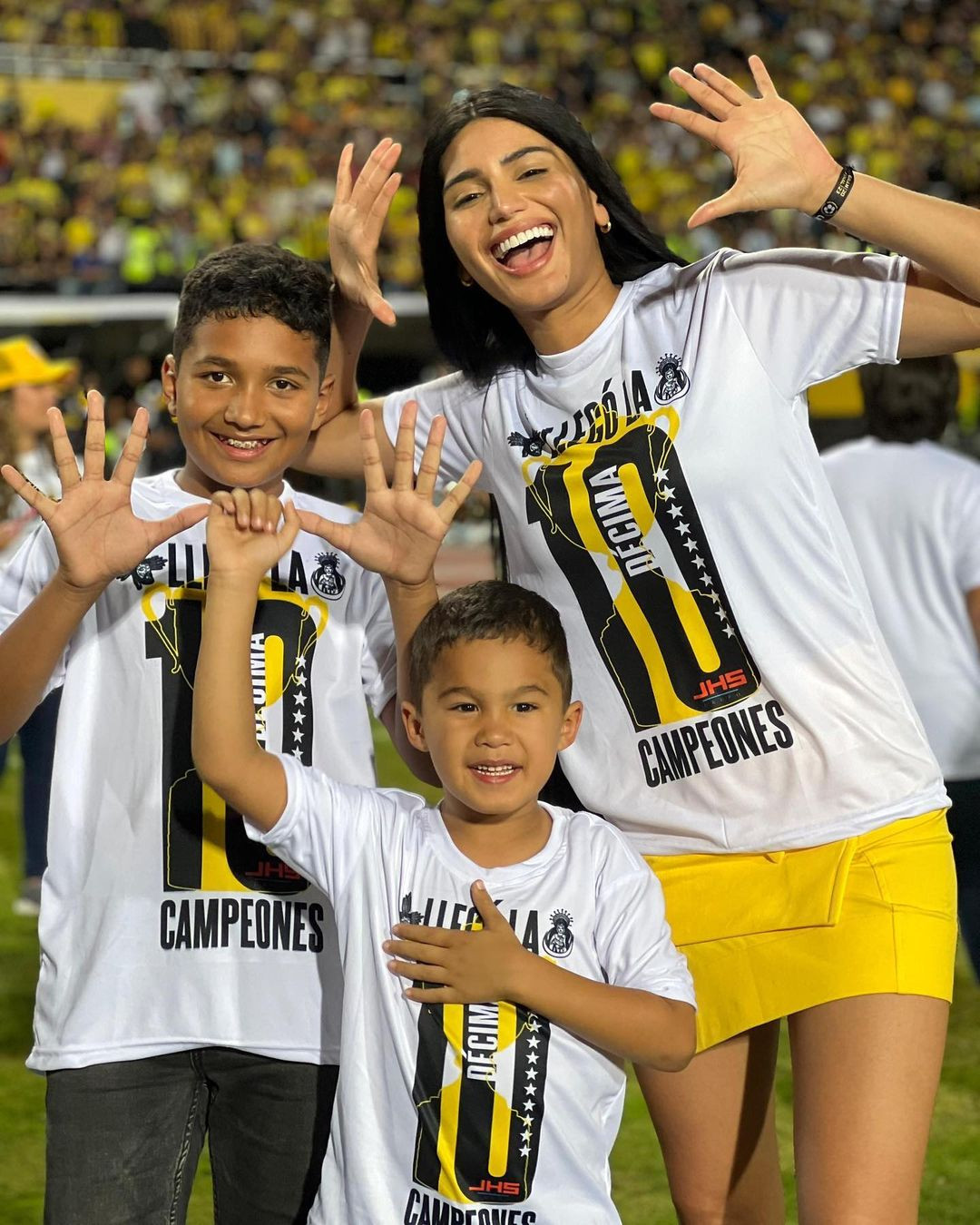 Sthefany Gutierrez và bạn trai Jorge Silva. Sthefany Gutierrez và bạn trai Jorge Silva.