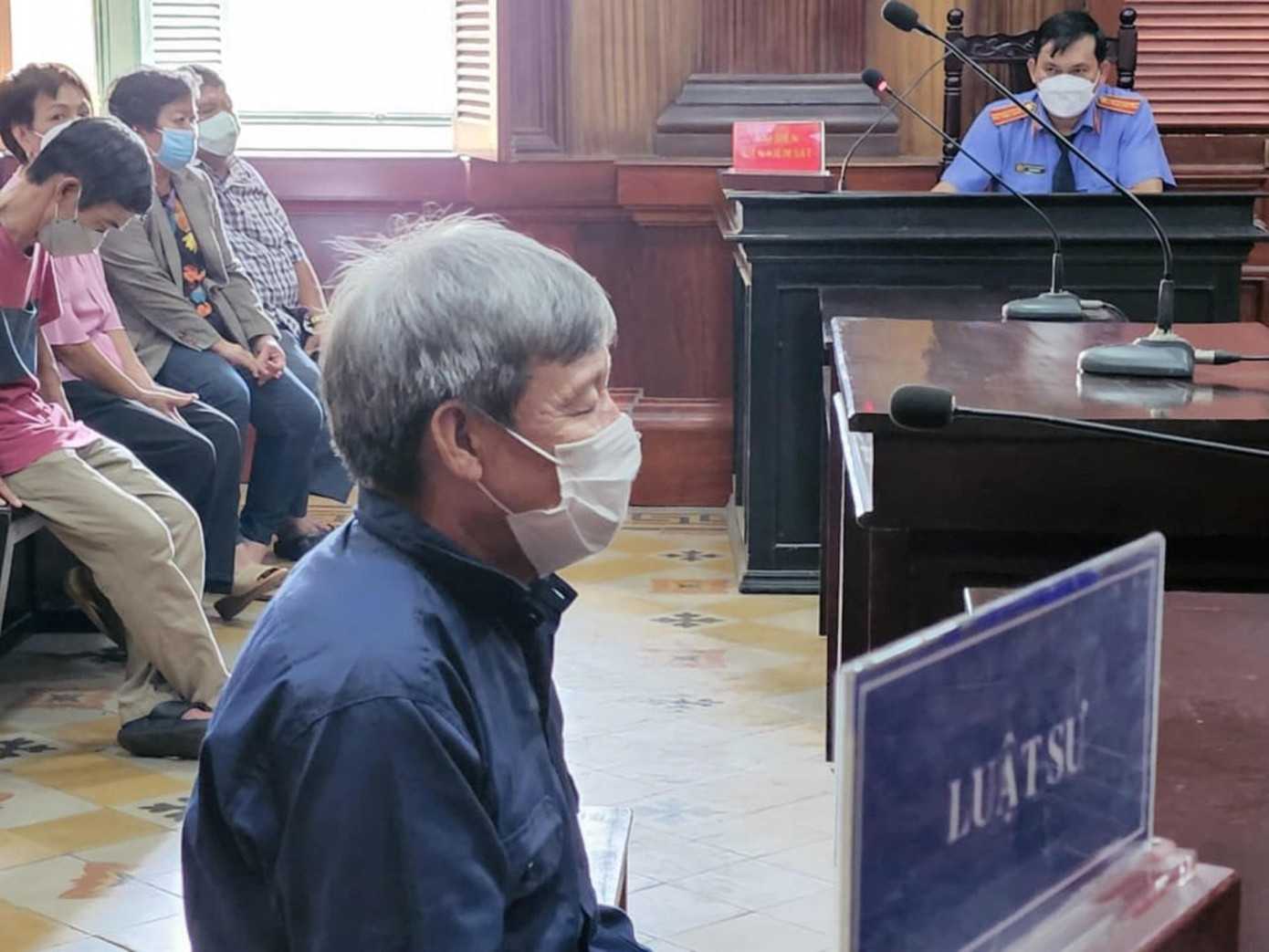 Bị cáo Nguyễn Minh Tân tại phiên tòa sáng 14/4.