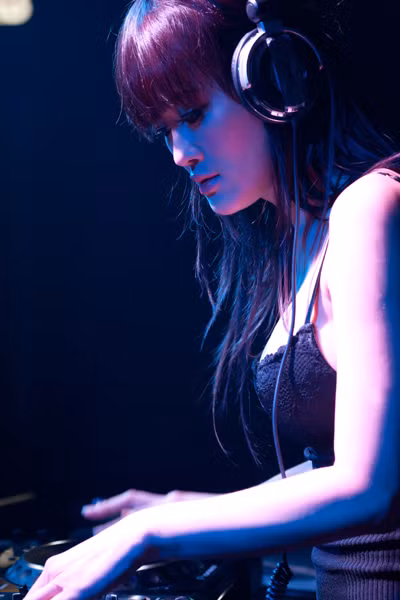 Mỹ Quyên không chỉ nổi tiếng về tài năng. Mỹ Quyên không chỉ nổi tiếng về tài năng...