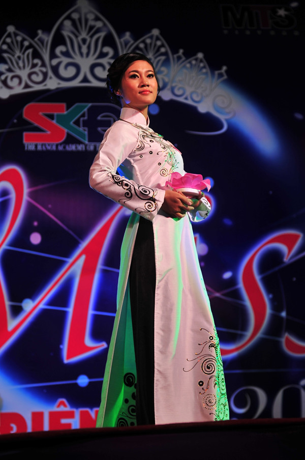 Những nữ sinh đẹp nhất Đại học Sân khấu Điện ảnh ảnh 4