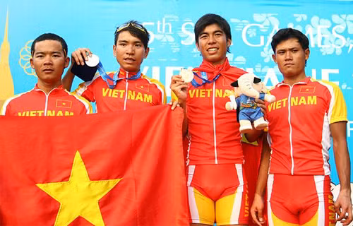 Đội đua xe đạp của Việt Nam. 