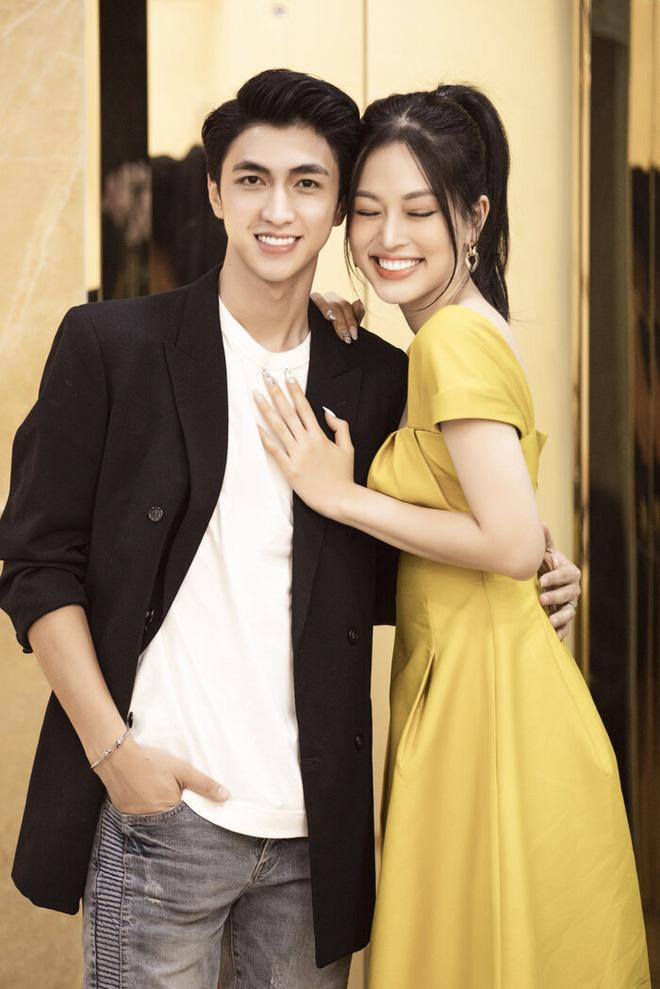 Cả hai đã bên nhau 5 năm. Cả hai đã bên nhau 5 năm.