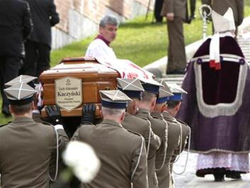 Chùm ảnh: Tang lễ cố Tổng thống Ba Lan Lech Kaczynski ảnh 1