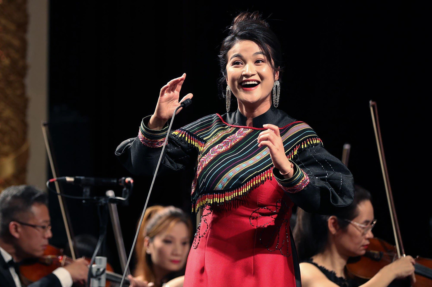 Đỗ Tố Hoa lần đầu tham gia Điều còn mãi. Đỗ Tố Hoa lần đầu tham gia Điều còn mãi.