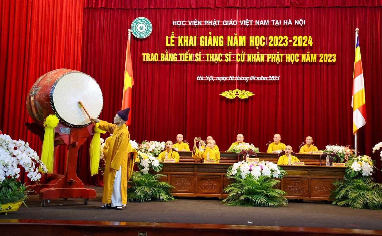 Lễ khai giảng năm học mới tại Học viện Phật giáo Việt Nam tại Hà Nội.