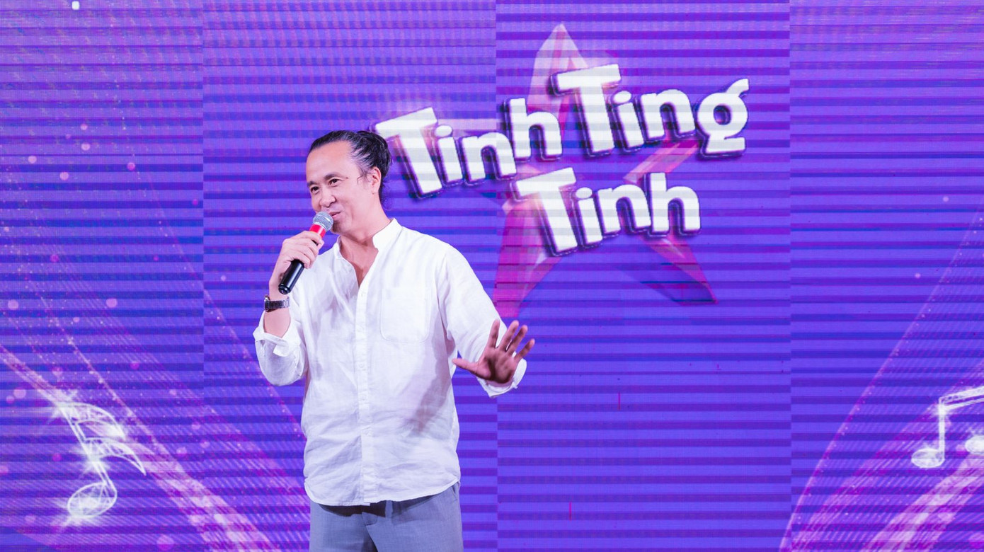 Nhạc sĩ Lê Minh Sơn - Giám đốc sáng tạo kiêm nhà sản xuất của MCM Online, Trưởng Ban Giám khảo Tinh Ting Tinh. Nhạc sĩ Lê Minh Sơn - Giám đốc sáng tạo kiêm nhà sản xuất của MCM Online, Trưởng Ban Giám khảo Tinh Ting Tinh.