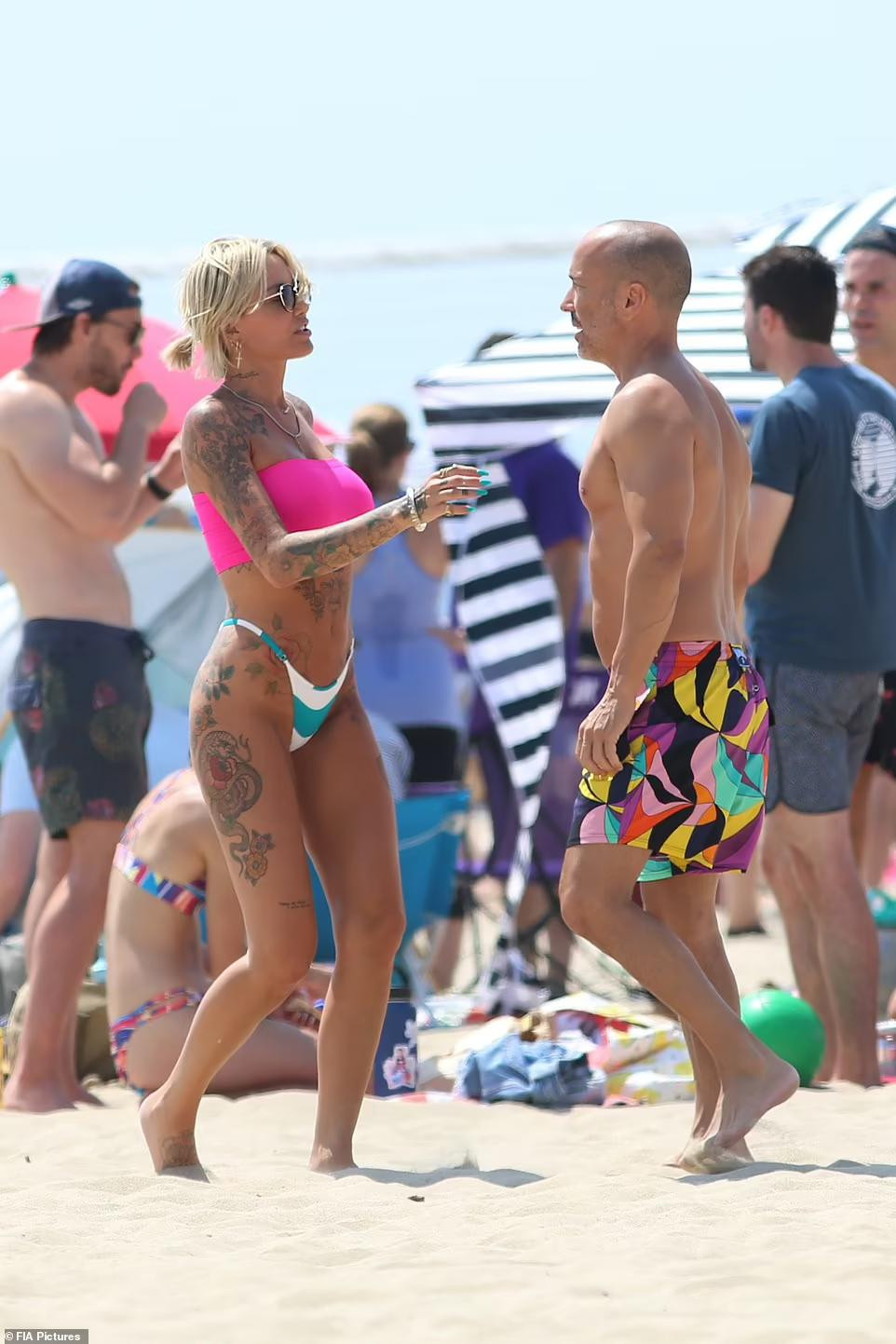 Căp đôi xác nhận hẹn hò vào tháng 4 vừa qua. Trước đó, Tina Louise từng có 3 tháng hẹn hò với Brian Austin Green - chồng cũ của Megan Fox hồi giữa năm 2020. Căp đôi xác nhận hẹn hò vào tháng 4 vừa qua. Trước đó, Tina Louise từng có 3 tháng hẹn hò với Brian Austin Green - chồng cũ của Megan Fox hồi giữa năm 2020.