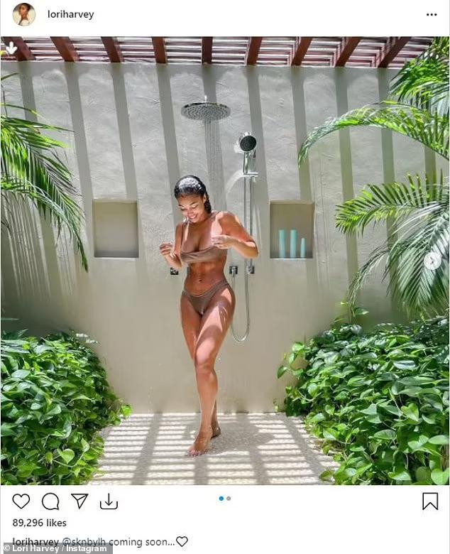 Cách đây 1 tháng, Lori Harvey tung ảnh mặc bikini khoe thân hình cực "bốc lửa" kèm thông báo sắp cho ra mắt dòng sản phẩm chăm sóc da mang tên SKN By LH. Cách đây 1 tháng, Lori Harvey tung ảnh mặc bikini khoe thân hình cực "bốc lửa" kèm thông báo sắp cho ra mắt dòng sản phẩm chăm sóc da mang tên SKN By LH.