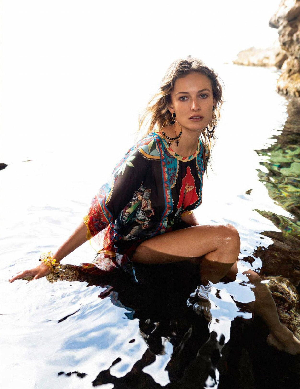 Cô cũng từng được mệnh danh là "Vẻ đẹp được hàng triệu đàn ông khao khát".