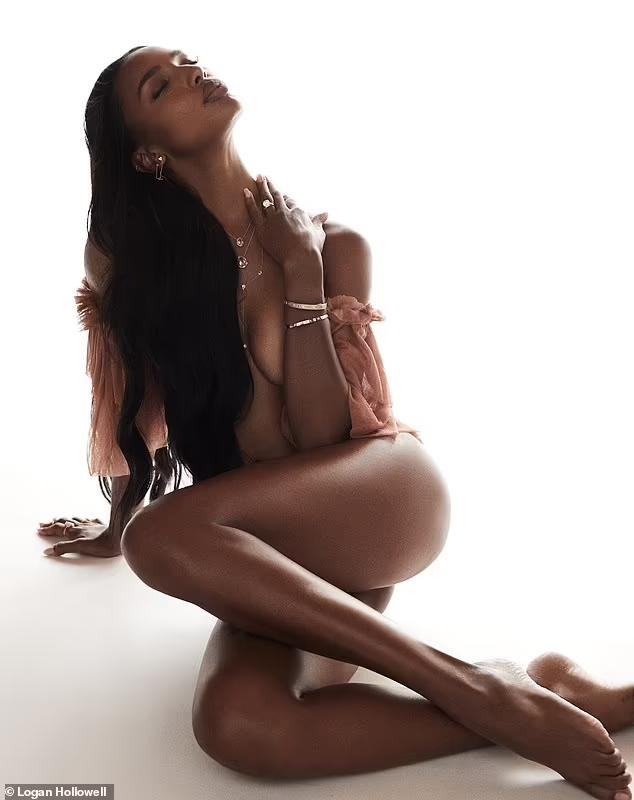 Jasmine Tookes có nước da bánh mật khoẻ khoắn, body hoàn hảo với chiều cao 1m75 với số đo 3 vòng lý tưởng 86-61-86cm. Jasmine Tookes có nước da bánh mật khoẻ khoắn, body hoàn hảo với chiều cao 1m75 với số đo 3 vòng lý tưởng 86-61-86cm.