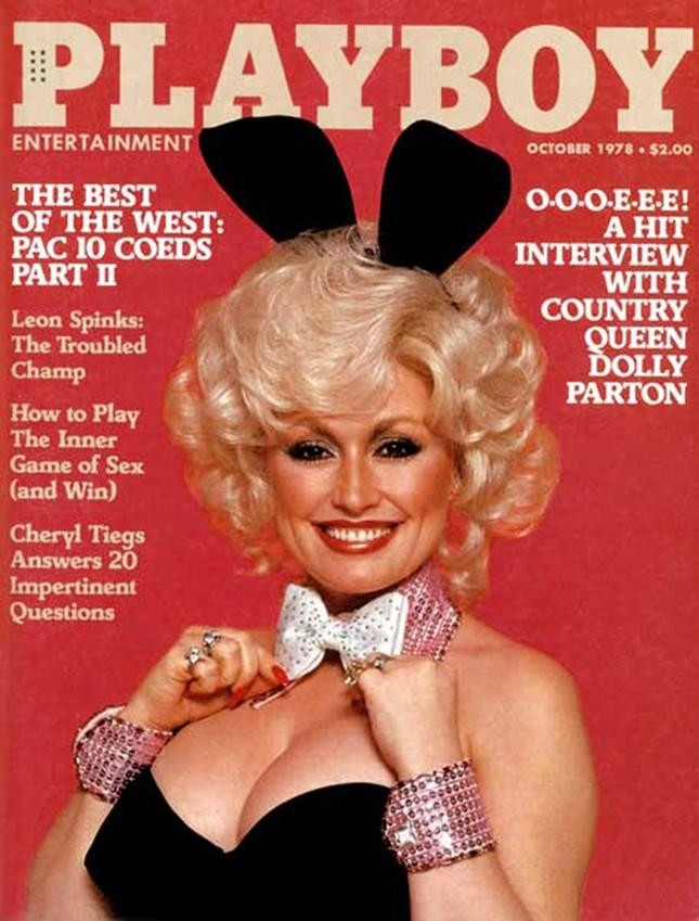 Bức ảnh bìa nổi tiếng của Dolly Parton trên tạp chí Playboy năm 1978. Bức ảnh bìa nổi tiếng của Dolly Parton trên tạp chí Playboy năm 1978.