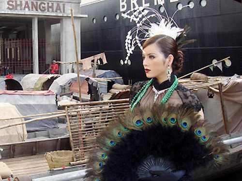 Hình ảnh Lý Nhã Kỳ trên phim trường 