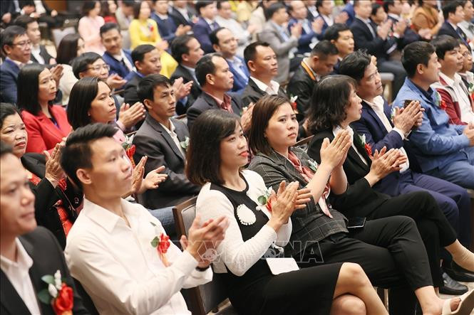 Các đại biểu tham dự Hội nghị Thủ tướng Chính phủ đối thoại với nông dân. Ảnh: Dương Giang/TTXVN