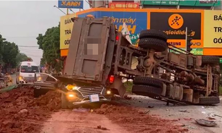 Hiện trường vụ tai nạn khiến 1 người tử vong do tài xế Đ.Đ.Q. gây ra (Ảnh: CACC)