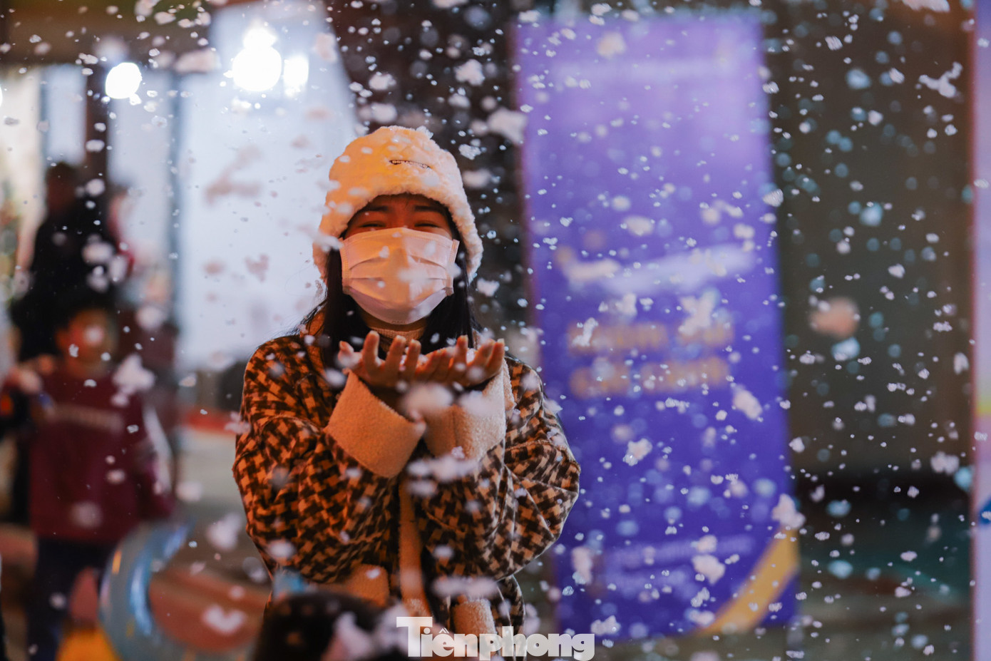 Đây là những bông tuyết nhân tạo, hoàn toàn không gây kích ứng da.