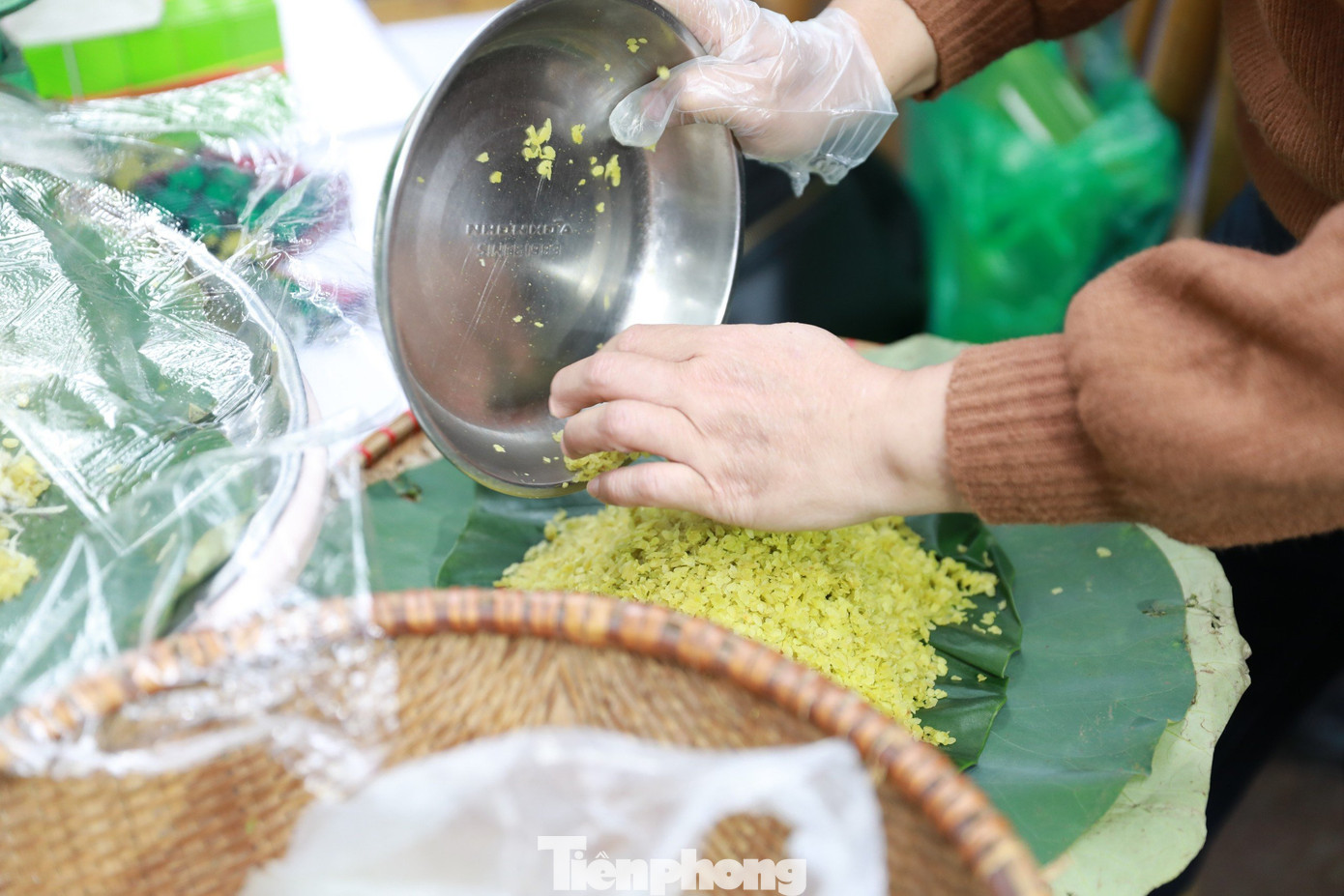 Món cốm truyền thống, nổi tiếng của mùa thu Hà Nội được giới thiệu tại lễ hội.