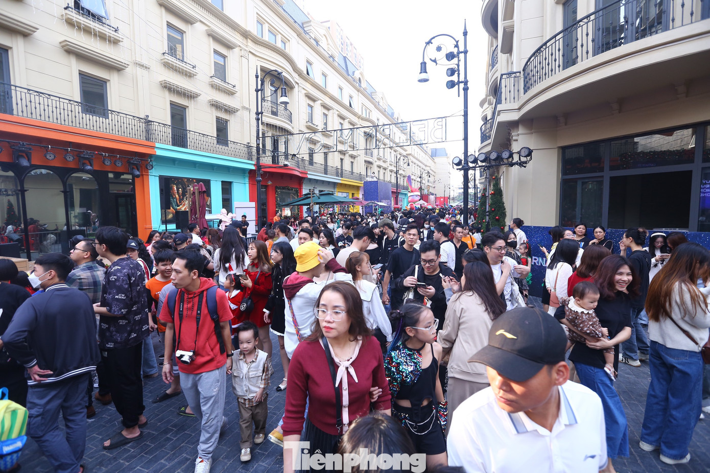 Khu phố đi bộ kiểu châu Âu là một địa điểm thú vị để đón Giáng sinh năm nay.