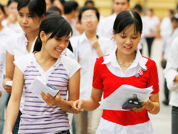 Không phân biệt bằng cấp, loại hình đào tạo, nhưng quyền lựa chọn nên trao cho địa phương Ảnh: Hồng Vĩnh. Không phân biệt bằng cấp, loại hình đào tạo, nhưng quyền lựa chọn nên trao cho địa phương Ảnh: Hồng Vĩnh