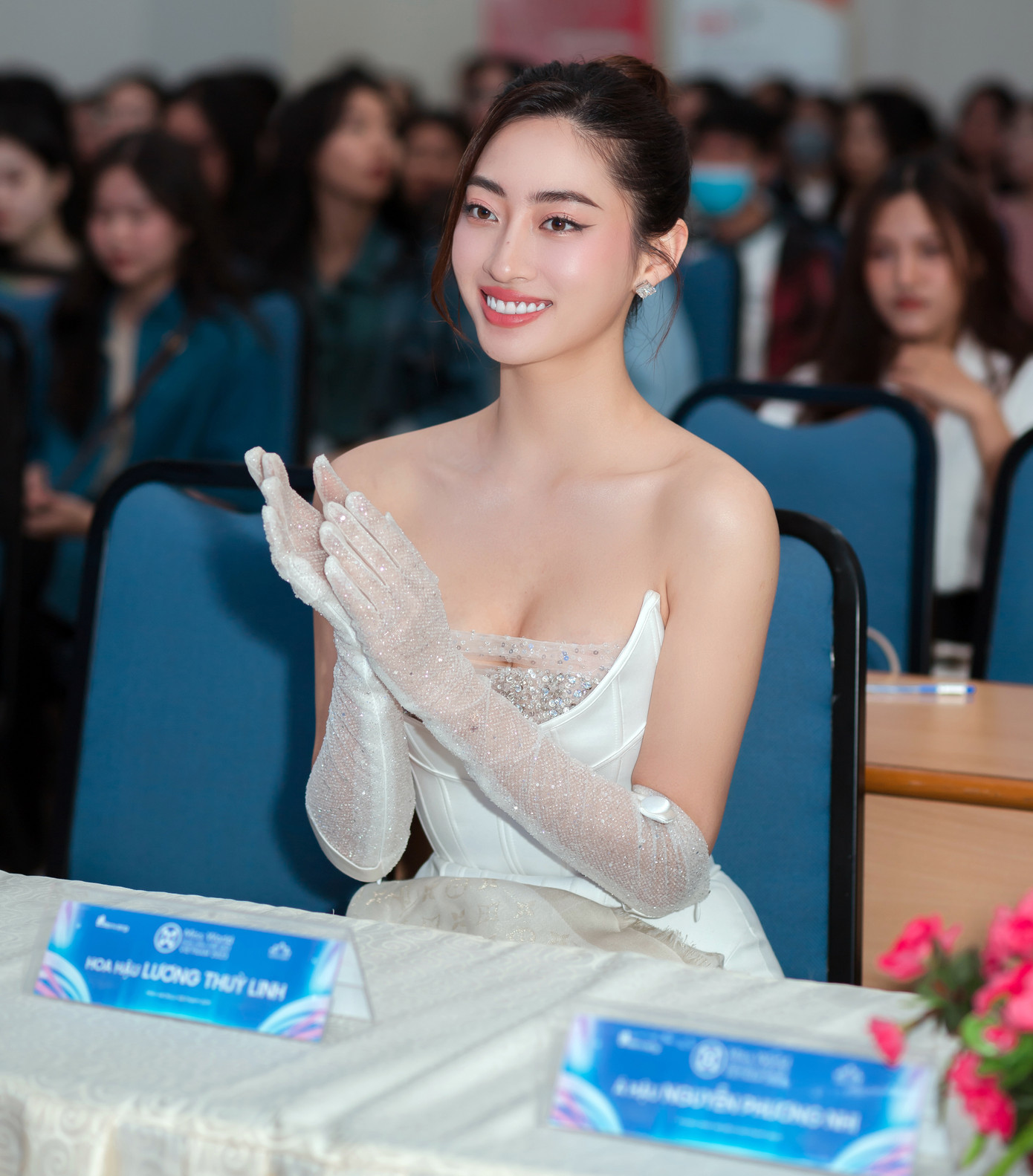 Hoa hậu Lương Thùy Linh chia sẻ quan điểm: “Sắc đẹp không phải là tài năng, duy trì sắc đẹp mới là tài năng".