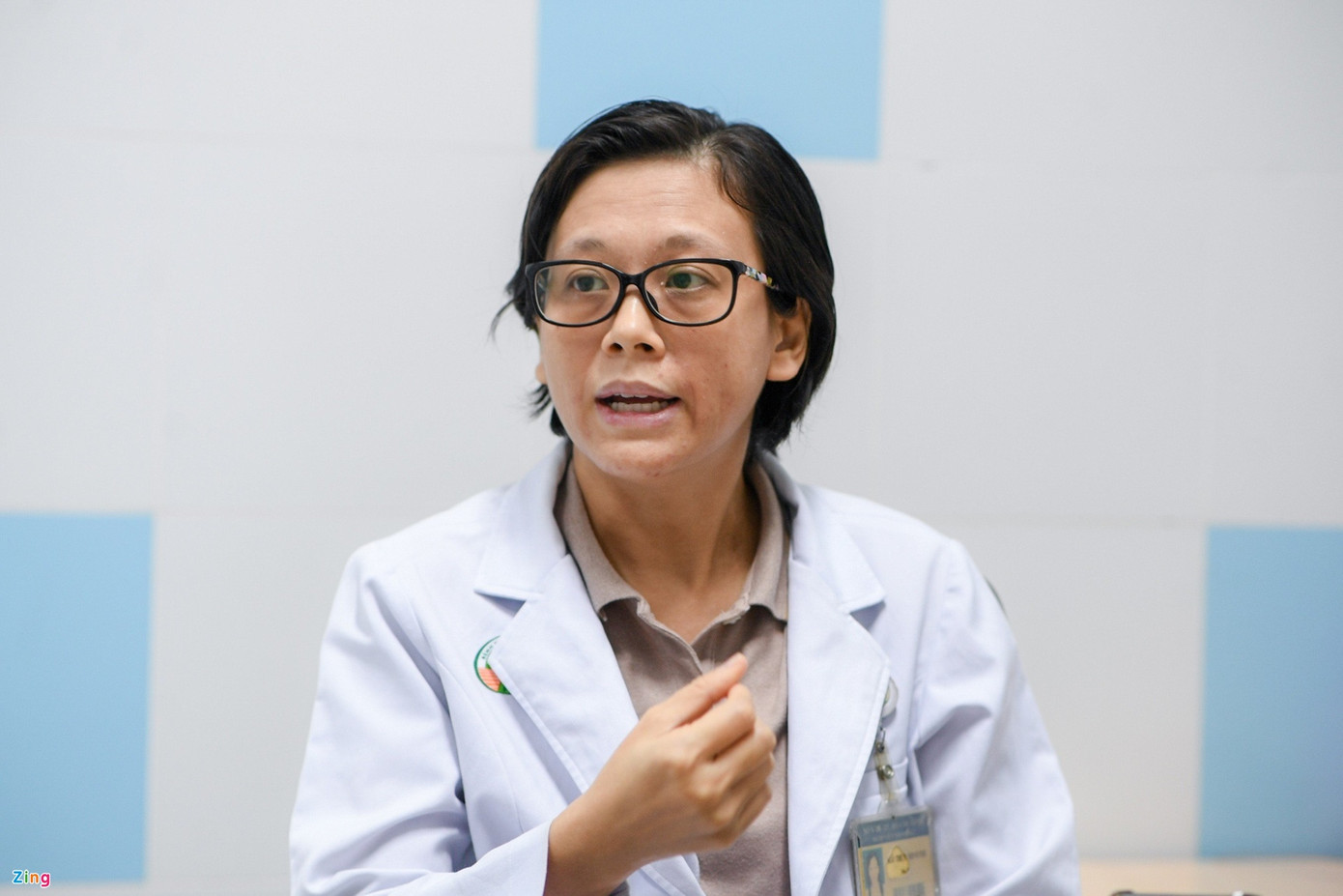 Bác sĩ Ngô Thụy Minh Nhi, khoa Khám bệnh, Bệnh viện Nhi đồng 2. Ảnh: Duy Hiệu.