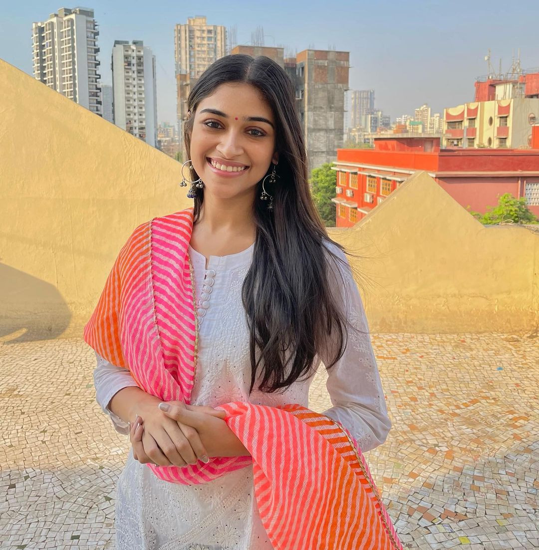 Nandini Gupta năm nay tròn 19 tuổi, có nhan sắc ngọt ngào và trong sáng. Vẻ đẹp giản dị của tân Hoa hậu Ấn Độ được lòng công chúng. Cô nhận được nhiều lời khen ngợi.