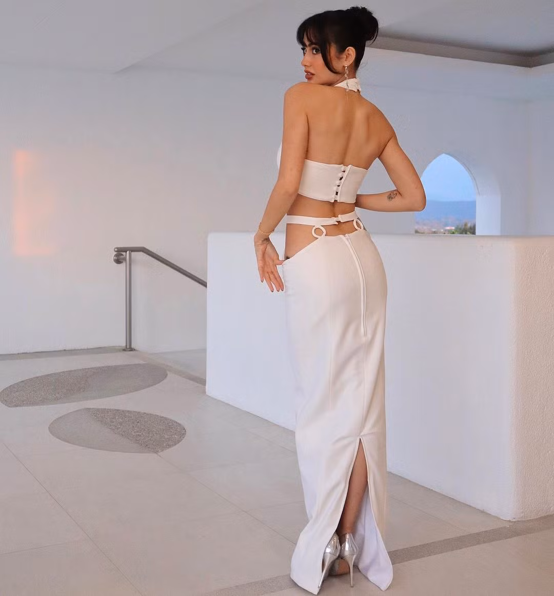 Song, dàn đối thủ Latin tại Miss Universe 2022 quá mạnh khiến Celeste Cortesi và nhiều thí sinh châu Á out top. Khi đó, nhiều chỉ trích nhắm tới Celeste Cortesi vì cho rằng cô cắt đứt chuỗi intop của Philippines ở đấu trường Miss Universe.