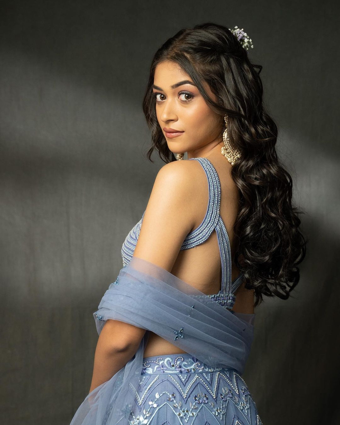 Nandini Gupta có chiều cao 1,75 m, hiện là sinh viên năm 2 ngành Quản trị Kinh doanh tại trường Cao đẳng Lala Lajpat Rai. Nandini Gupta có thành tích học tập tốt.