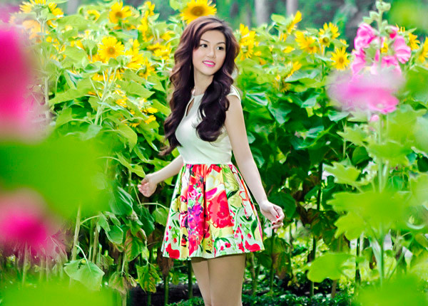 'Bà mẹ đơn thân' Oanh Yến ngực đầy gợi cảm ảnh 5