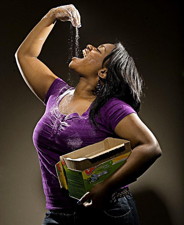 Tempestt cảm thấy bột giặt có vị ngọt và mặn