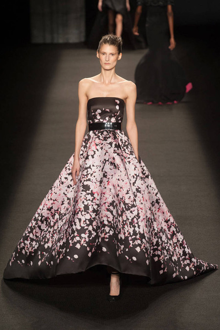 10 bộ váy dự tiệc yêu kiều tại New York Fashion Week ảnh 9