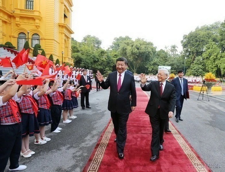 Tổng Bí thư Nguyễn Phú Trọng chủ trì Lễ đón chính thức Tổng Bí thư, Chủ tịch Trung Quốc Tập Cận Bình thăm cấp Nhà nước tới Việt Nam từ ngày 12-13/11/2017. (Ảnh: Trí Dũng/TTXVN)